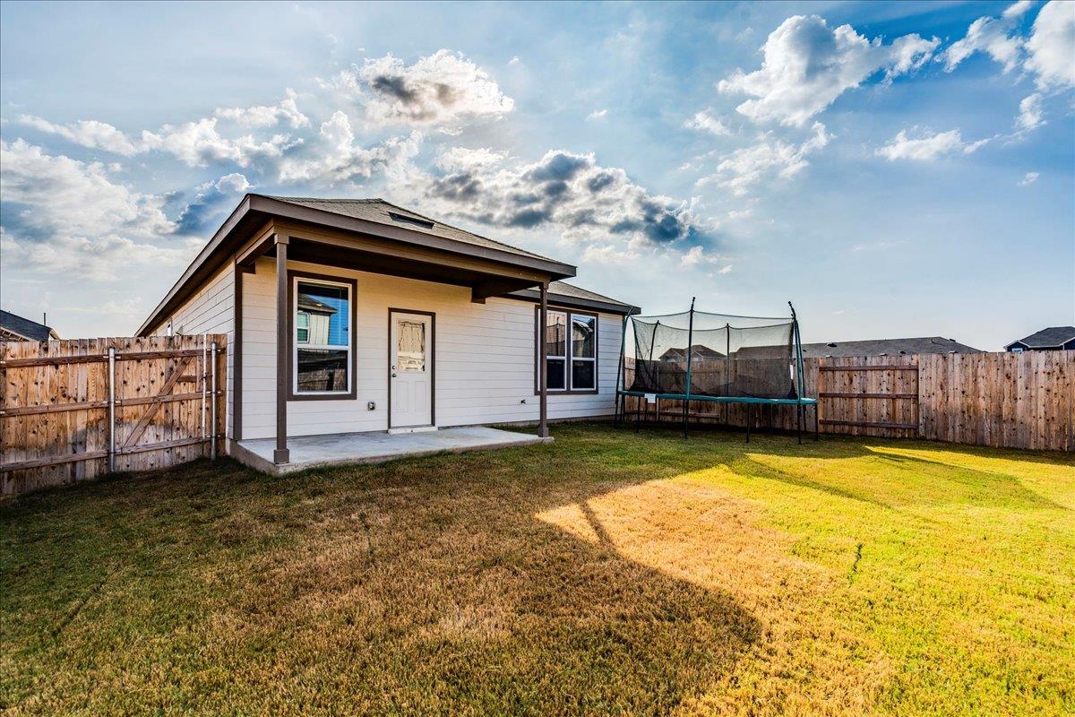 388 Begonia St, Buda, TX 78610