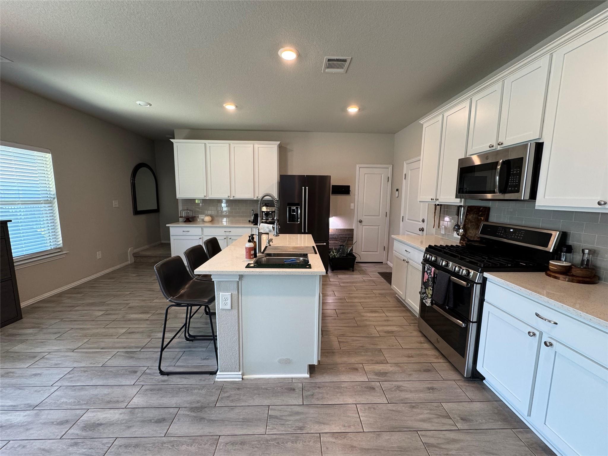 247 Simon, Kyle, TX 78640