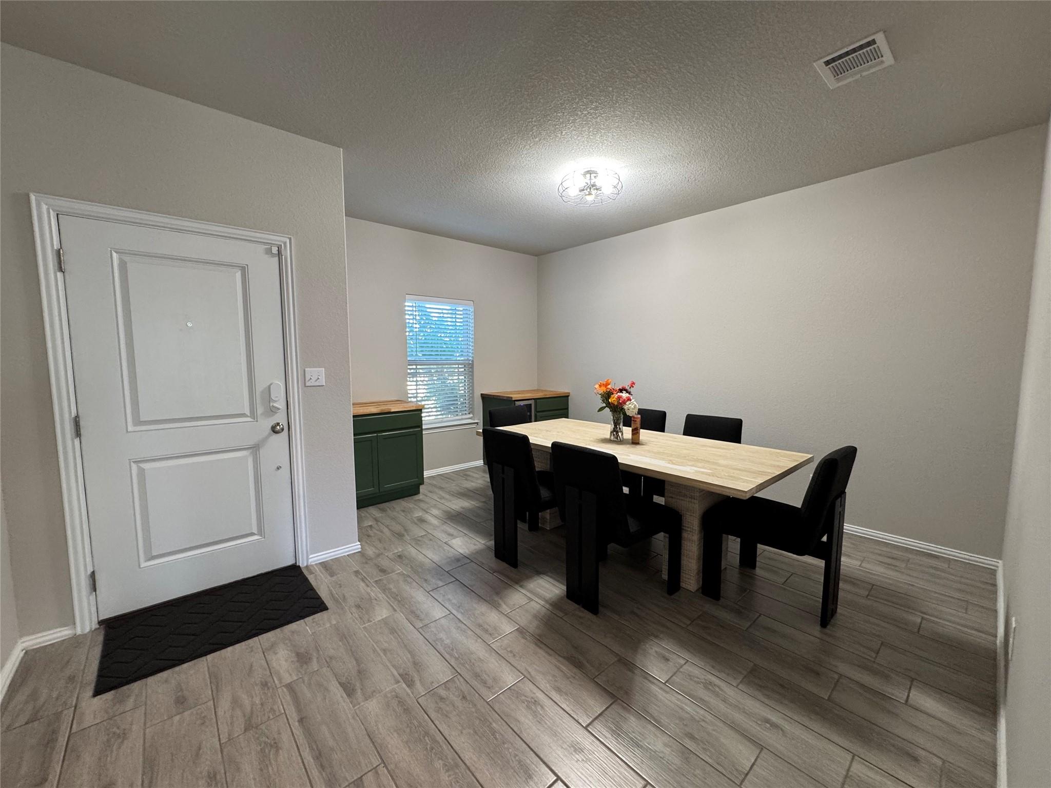 247 Simon, Kyle, TX 78640