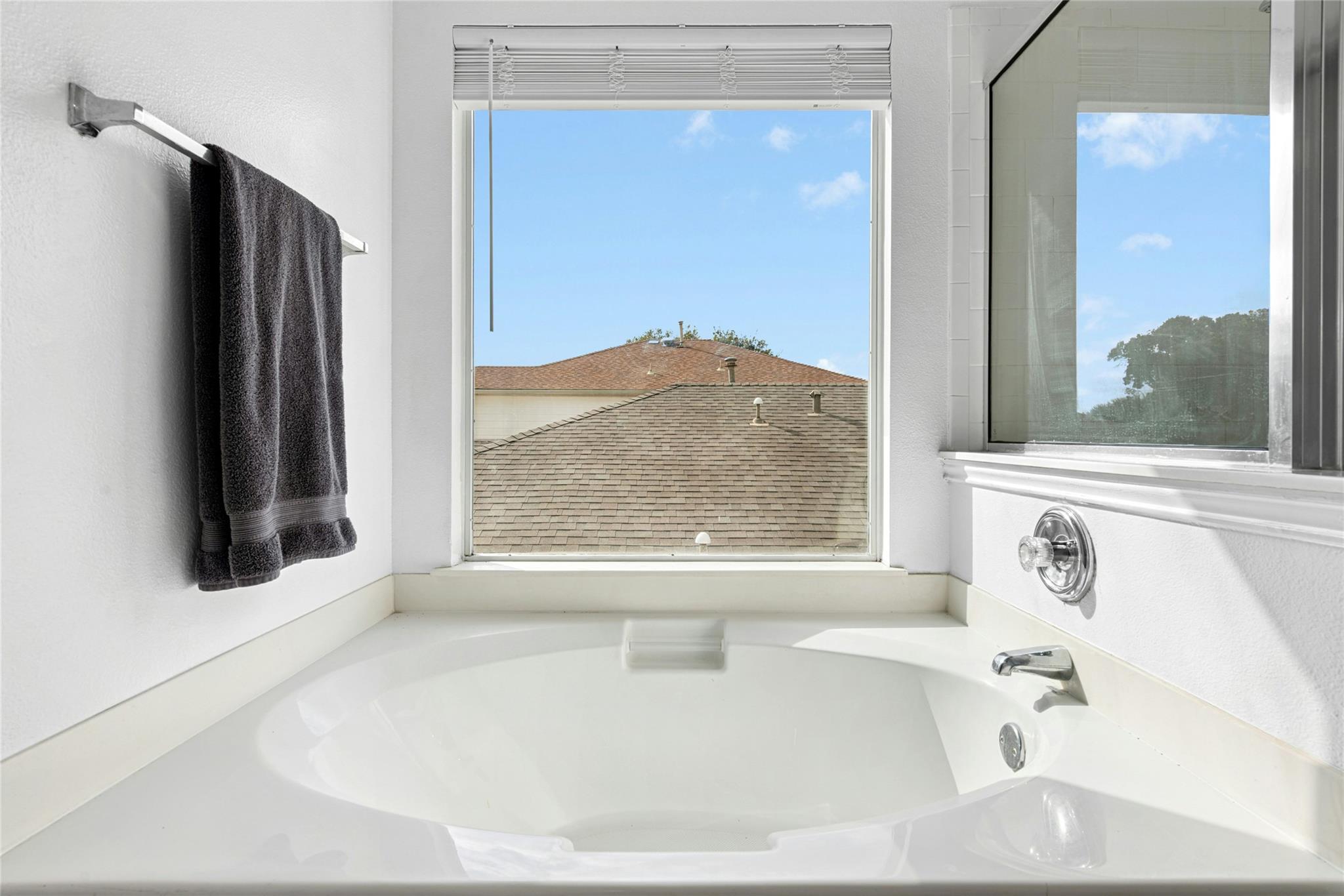 13243 Woodthorn Way, San Antonio, TX 78249