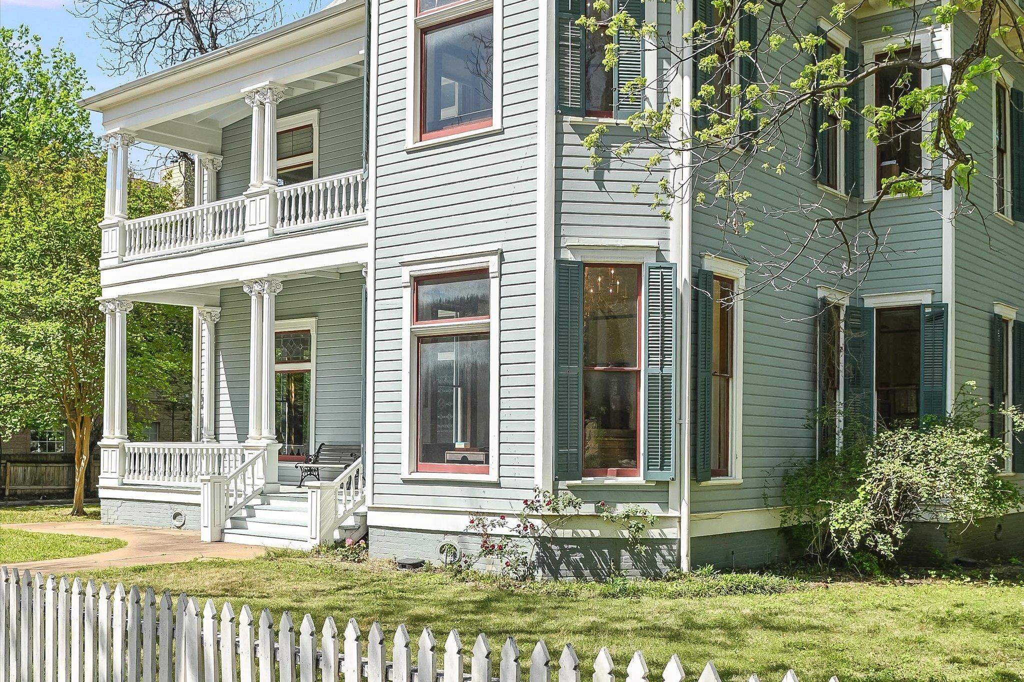 2210 San Gabriel St, Austin, TX 78705