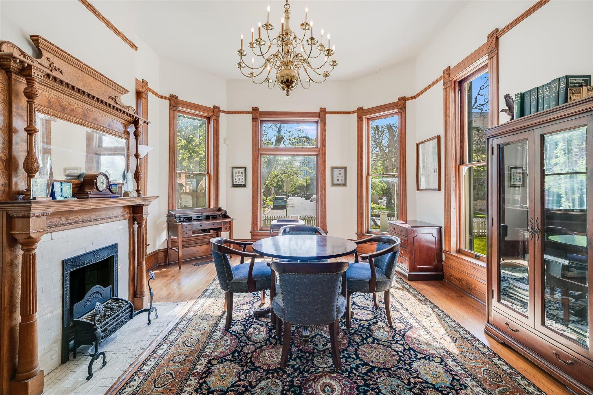 2210 San Gabriel St, Austin, TX 78705