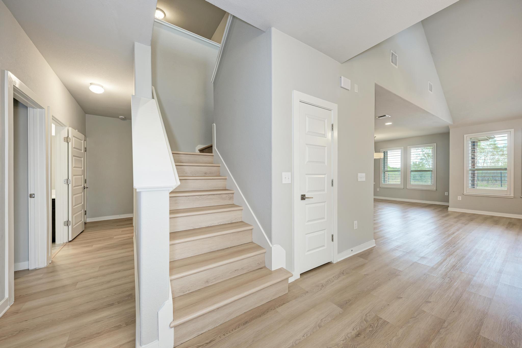 7207 Auburn Blaze Ln, Austin, TX 78744