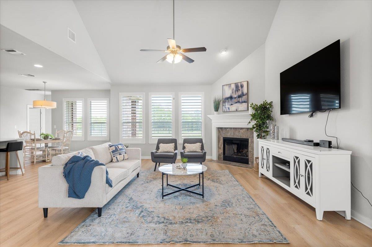 7207 Auburn Blaze Ln, Austin, TX 78744