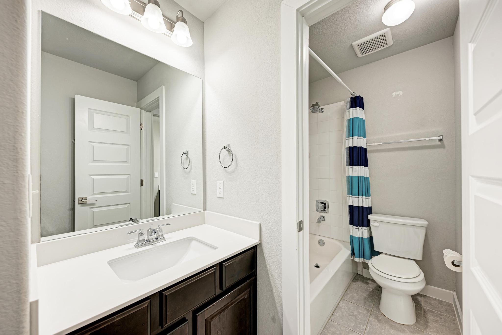 7207 Auburn Blaze Ln, Austin, TX 78744