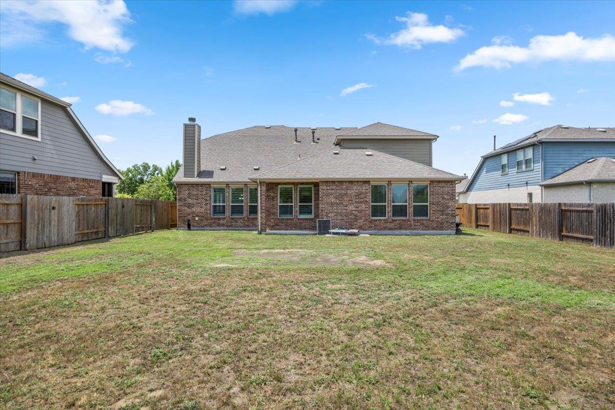 7207 Auburn Blaze Ln, Austin, TX 78744