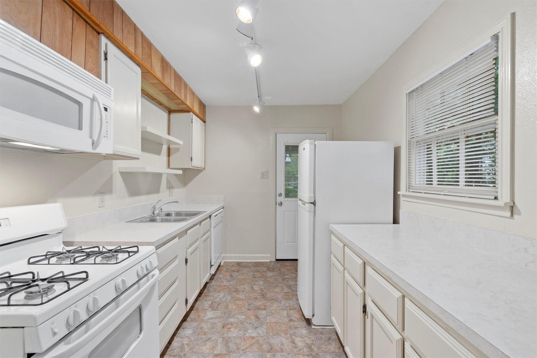 1511 Alguno Rd, Austin, TX 78757