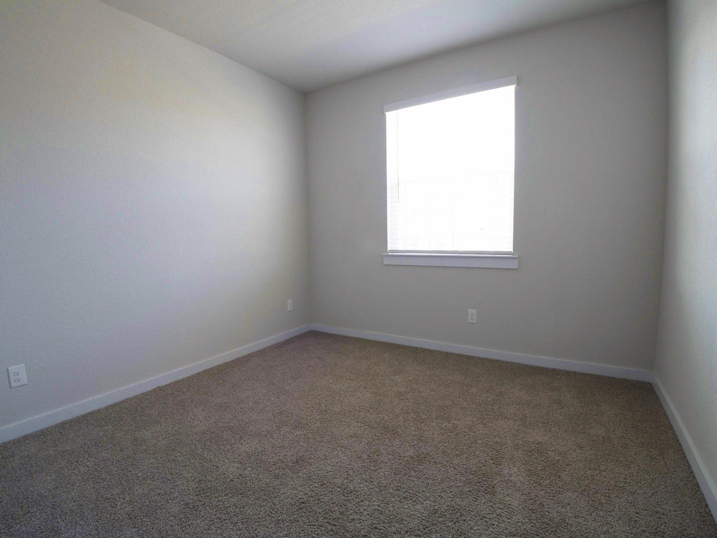 303 Ashby Dr, Hutto, TX 78634