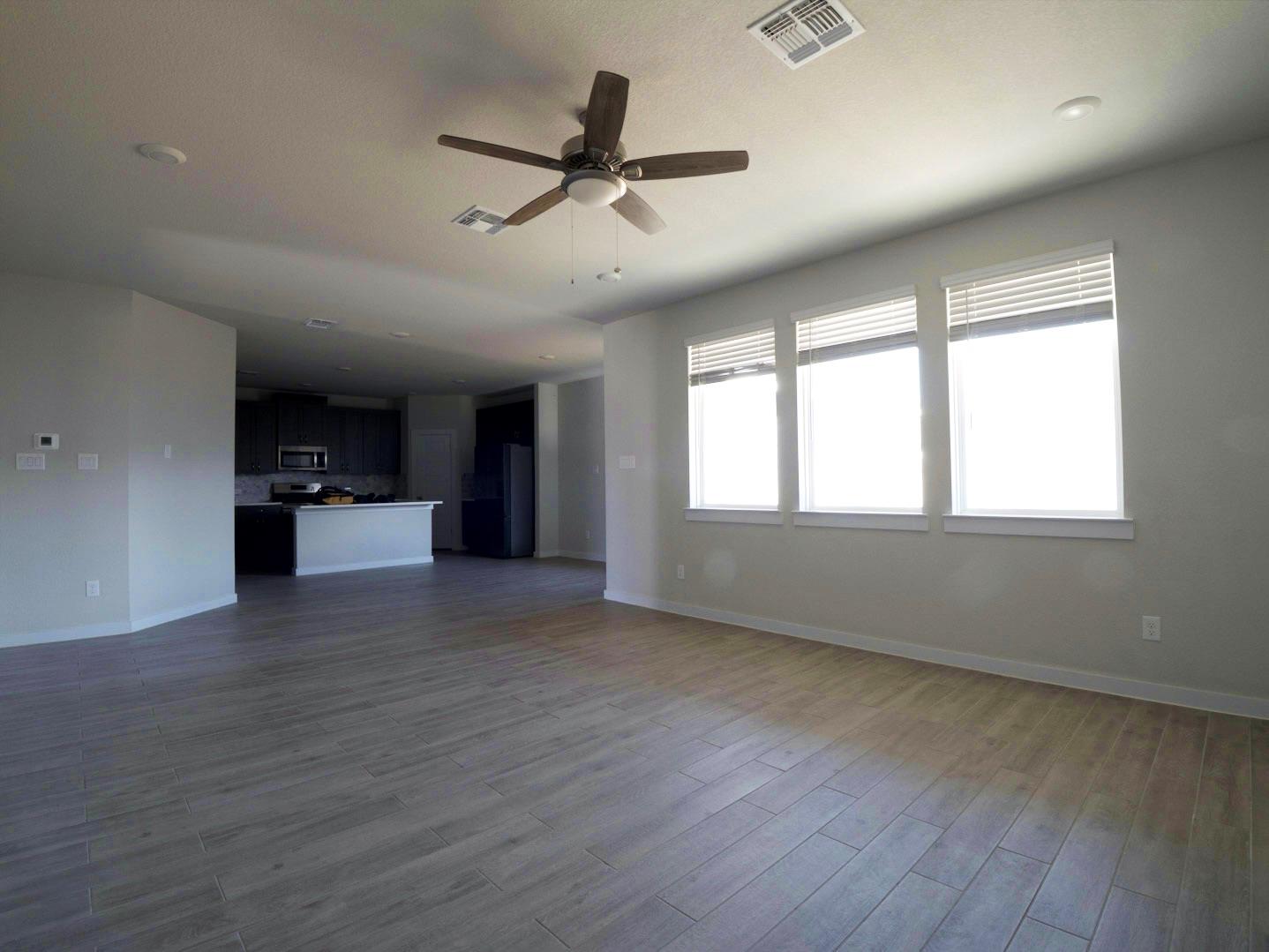 303 Ashby Dr, Hutto, TX 78634