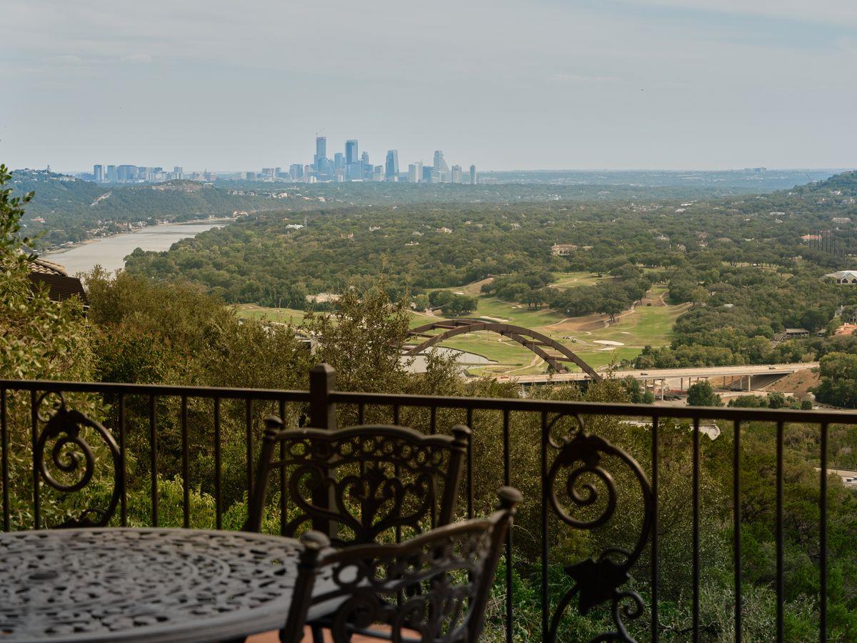 6505 W Courtyard Dr, Austin, TX 78730