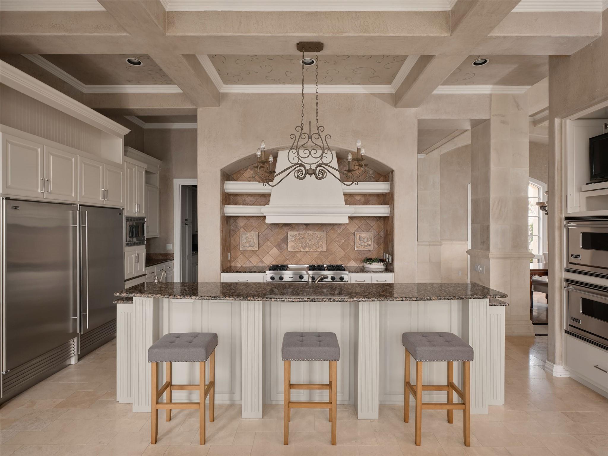 6505 W Courtyard Dr, Austin, TX 78730