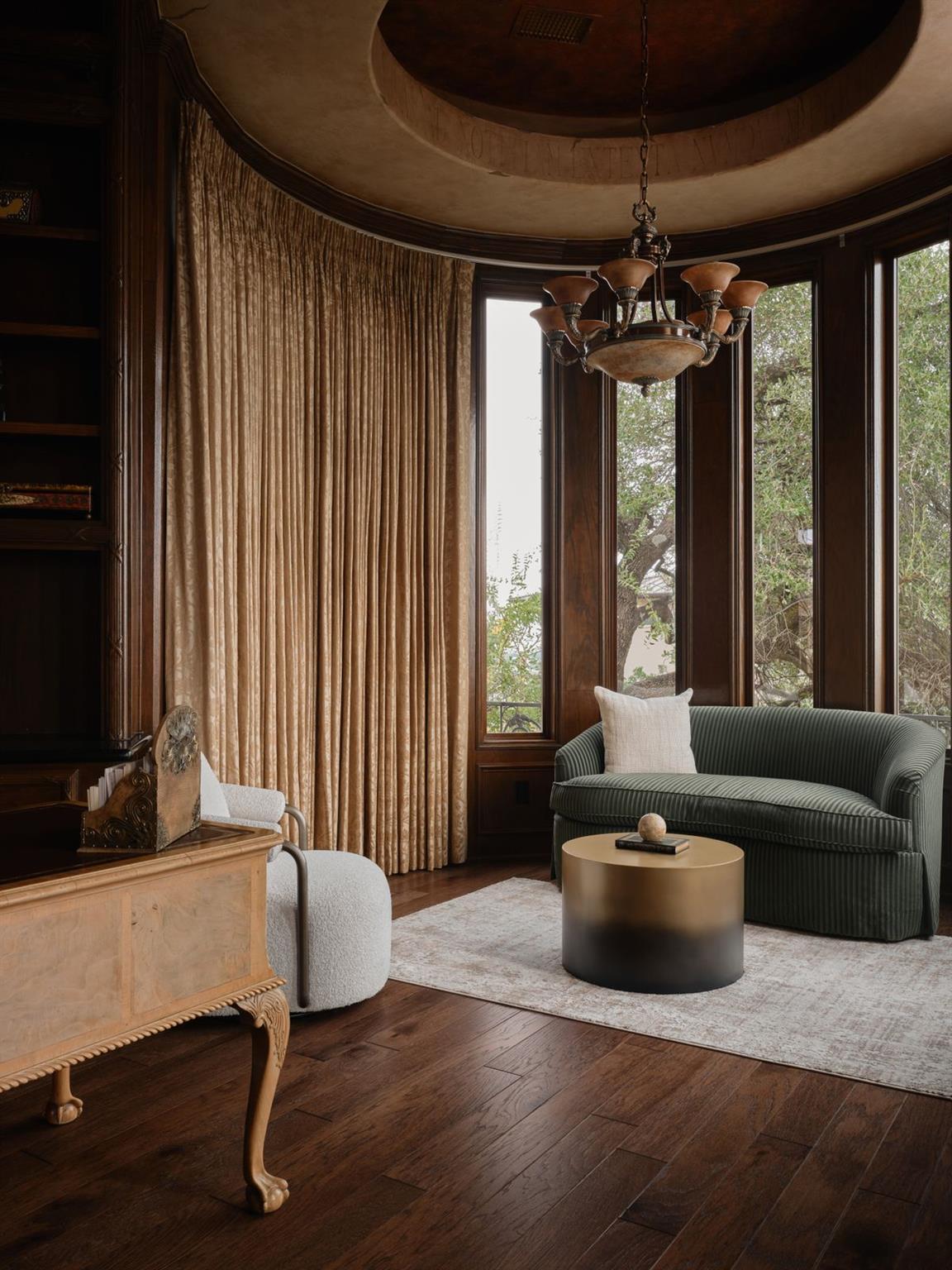 6505 W Courtyard Dr, Austin, TX 78730