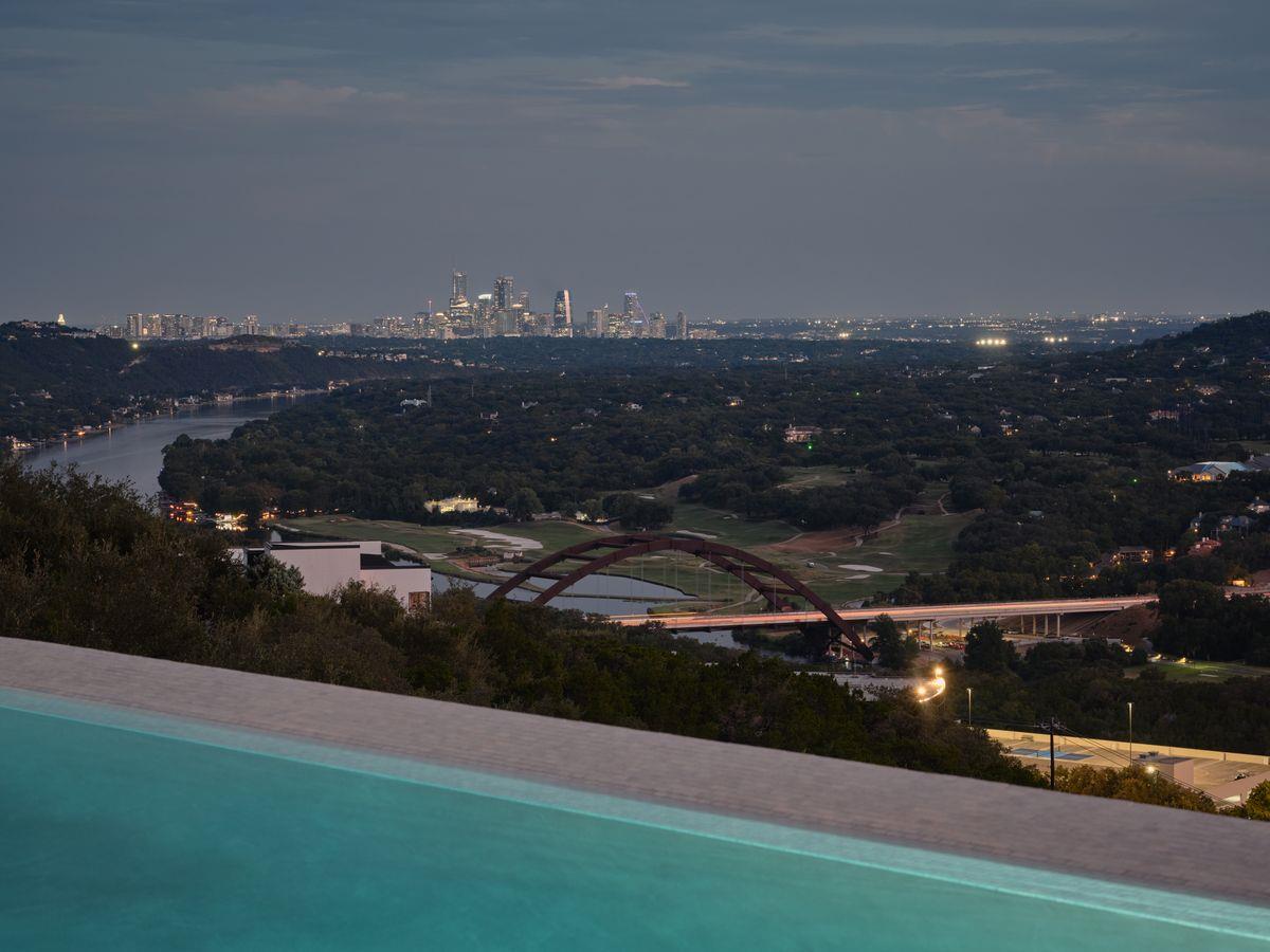 6505 W Courtyard Dr, Austin, TX 78730