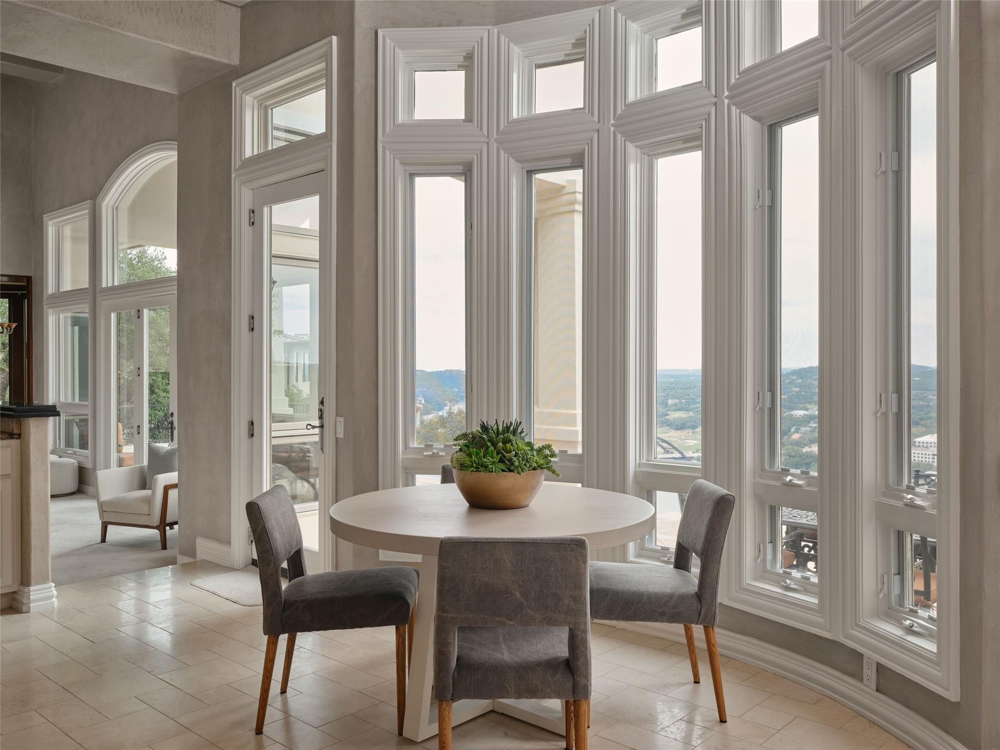 6505 W Courtyard Dr, Austin, TX 78730