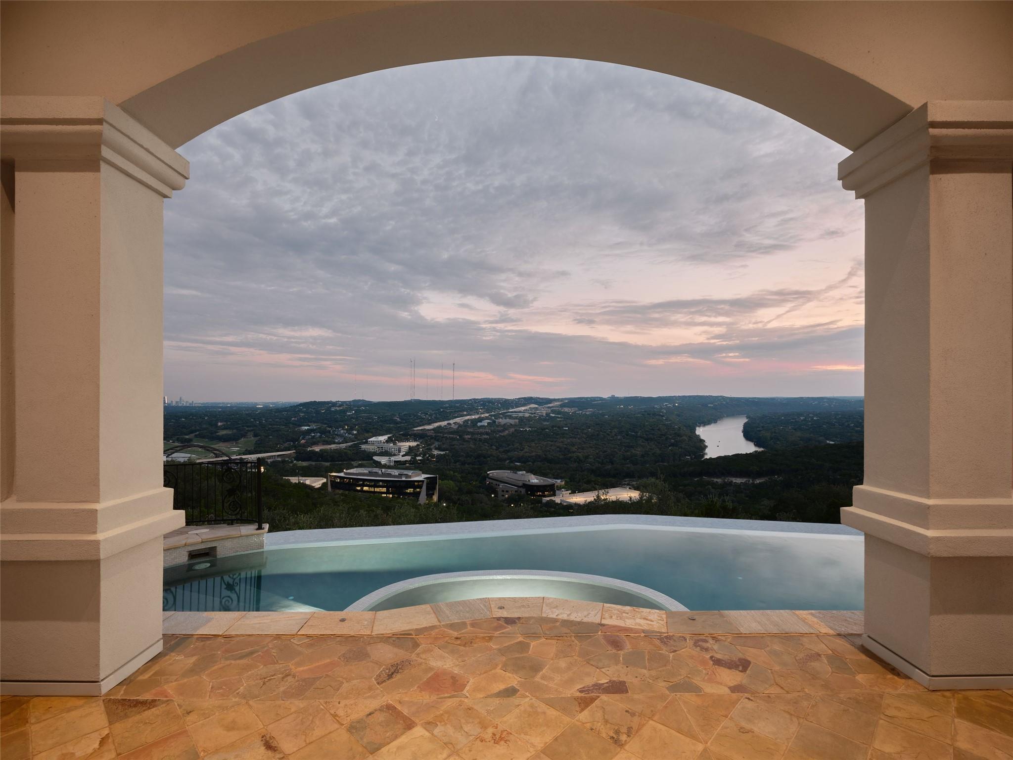 6505 W Courtyard Dr, Austin, TX 78730