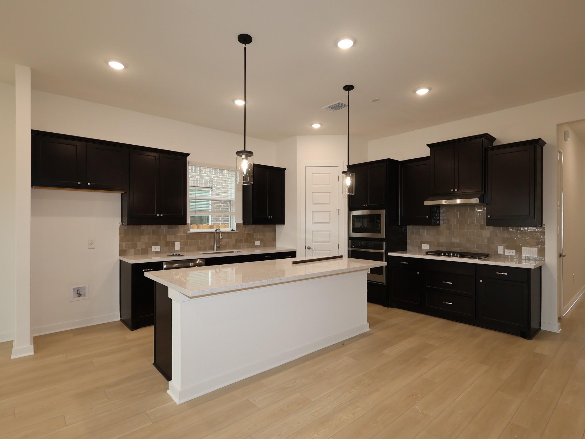 2020 Lolo Ln, Leander, TX 78641