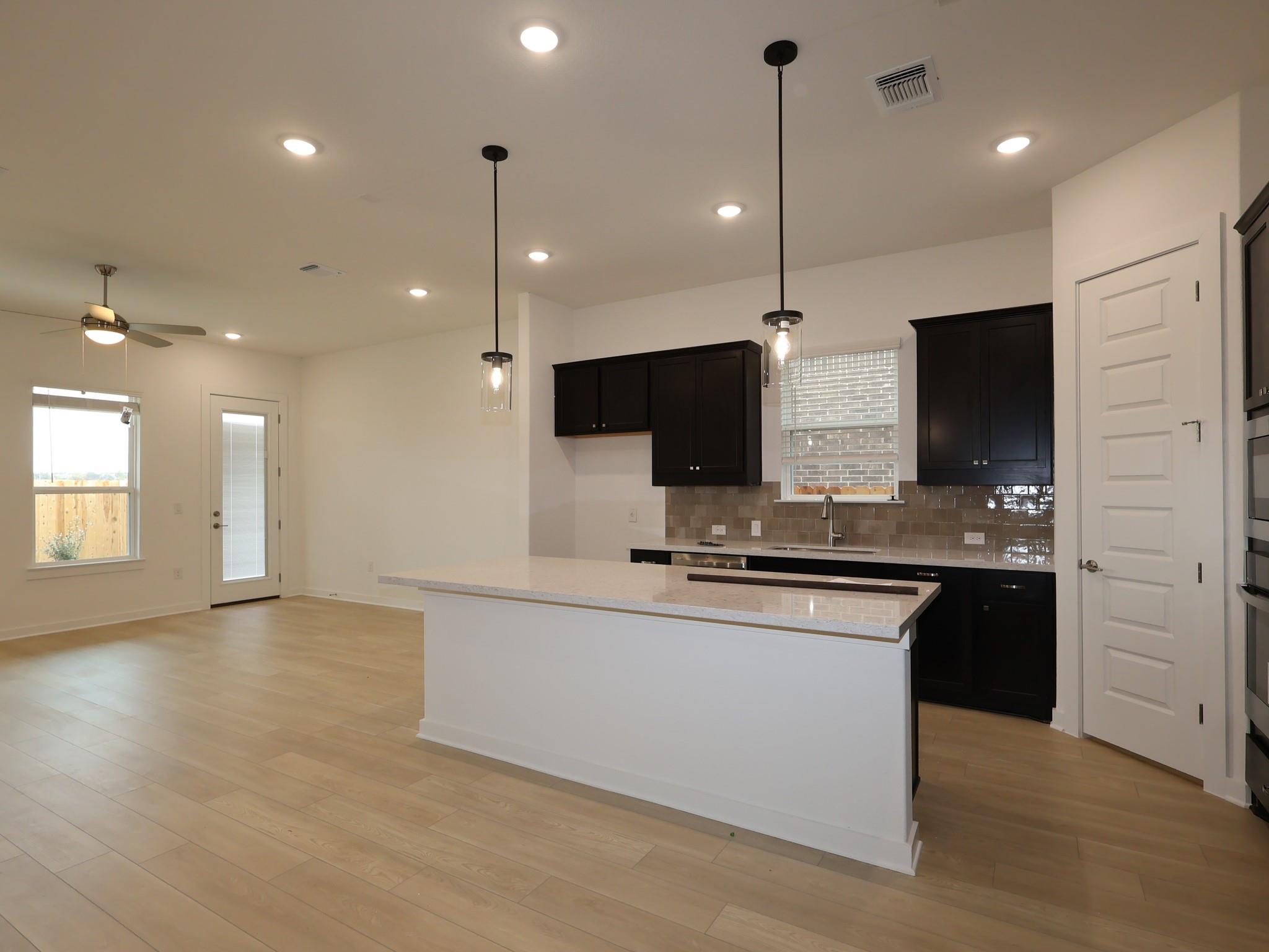 2020 Lolo Ln, Leander, TX 78641