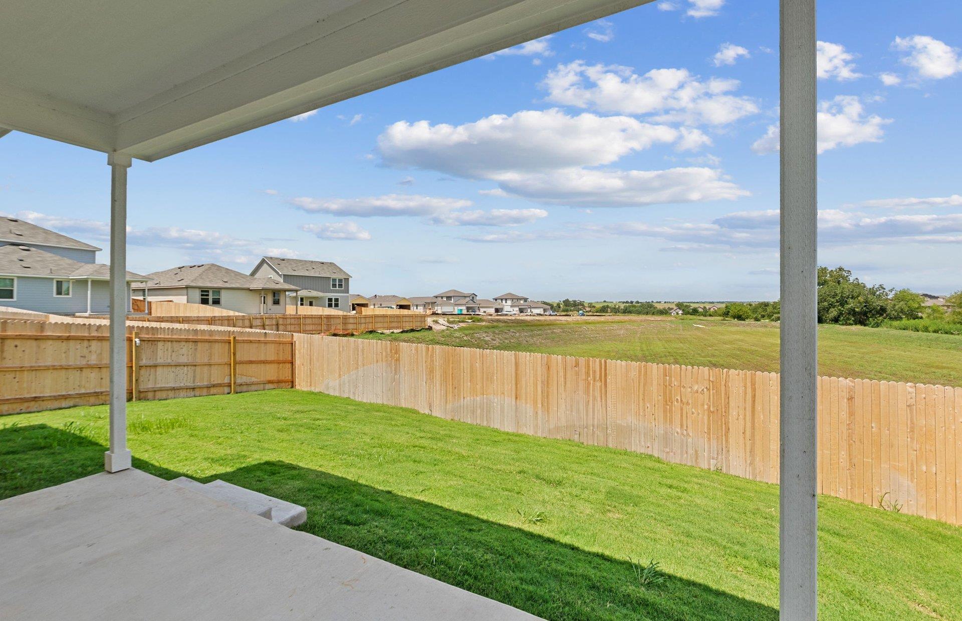 346 Paradise Canyon Dr, Jarrell, TX 76537