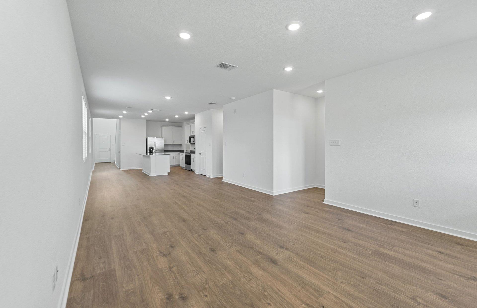 346 Paradise Canyon Dr, Jarrell, TX 76537