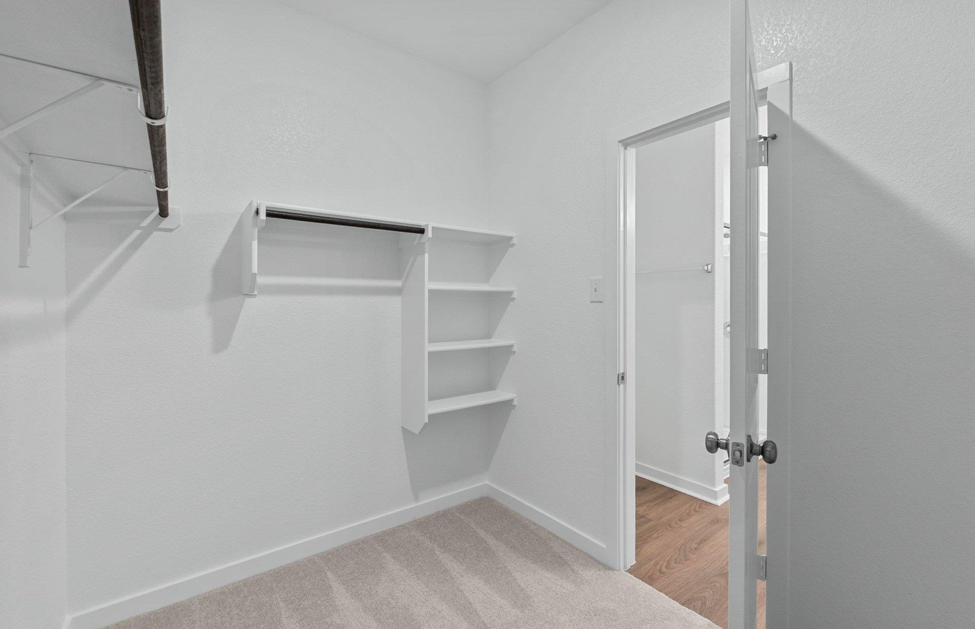 346 Paradise Canyon Dr, Jarrell, TX 76537