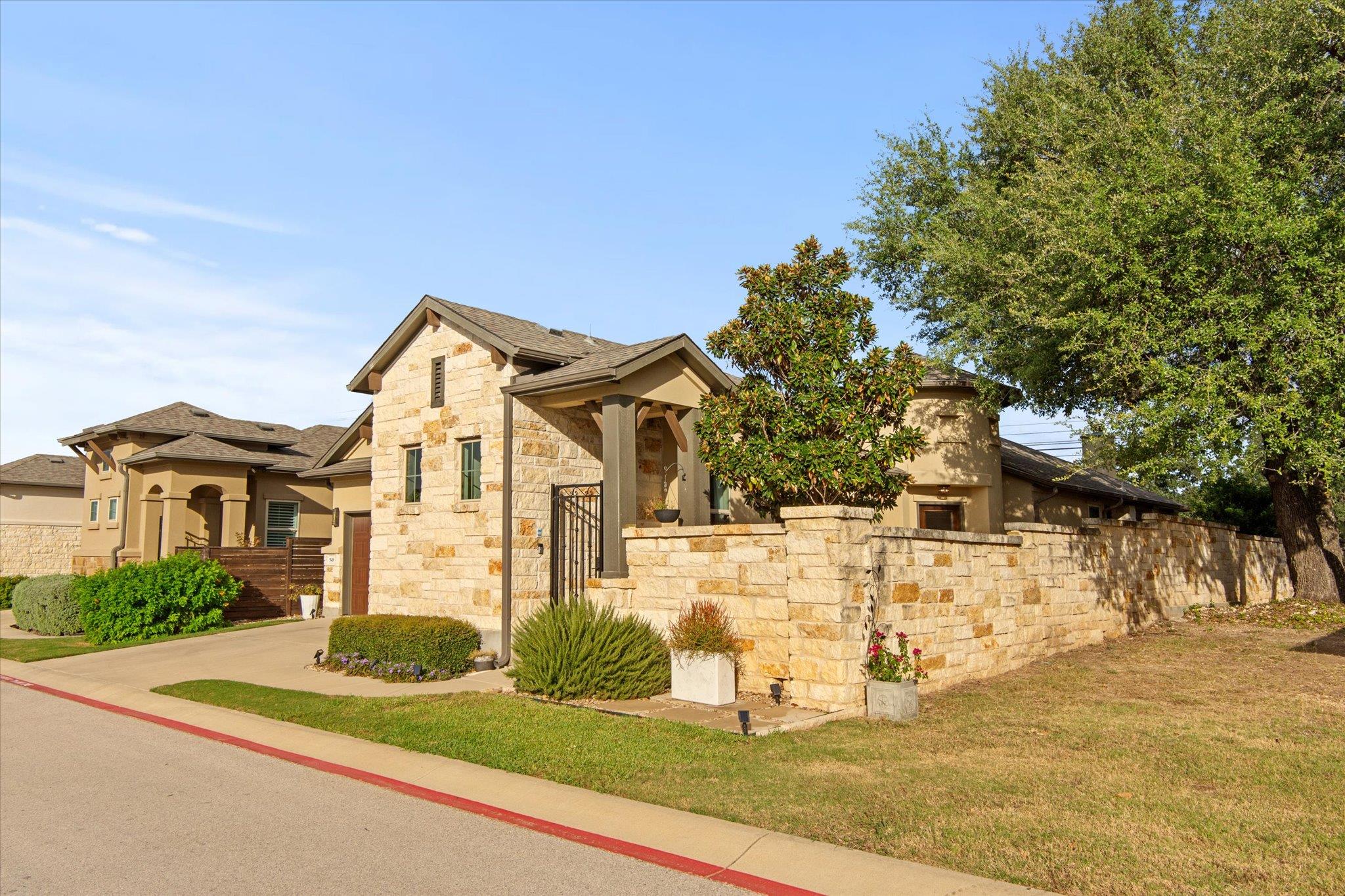 549 Clubhouse Dr # G, Georgetown, TX 78628