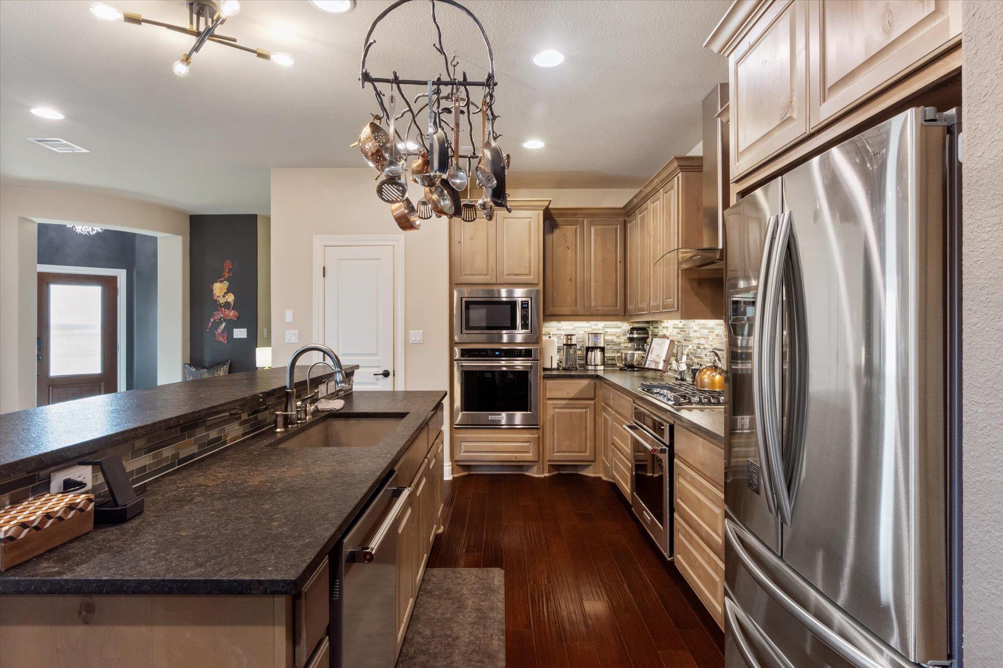 549 Clubhouse Dr # G, Georgetown, TX 78628