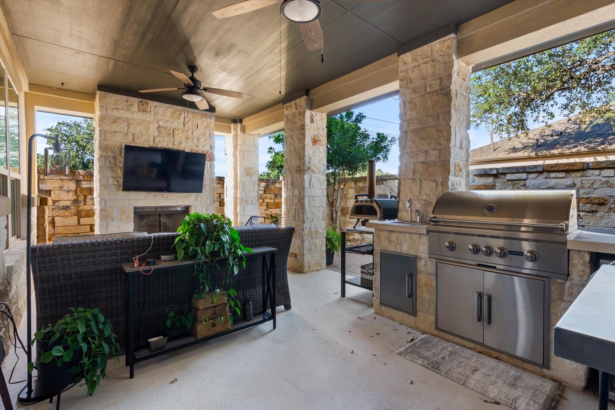 549 Clubhouse Dr # G, Georgetown, TX 78628