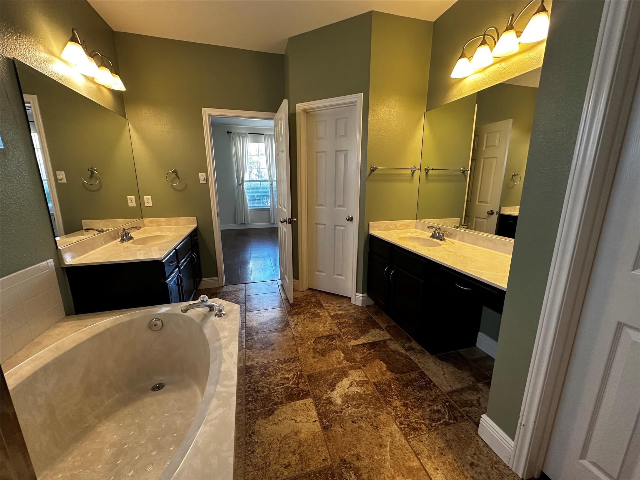 1041 Disraeli Cir, Pflugerville, TX 78660