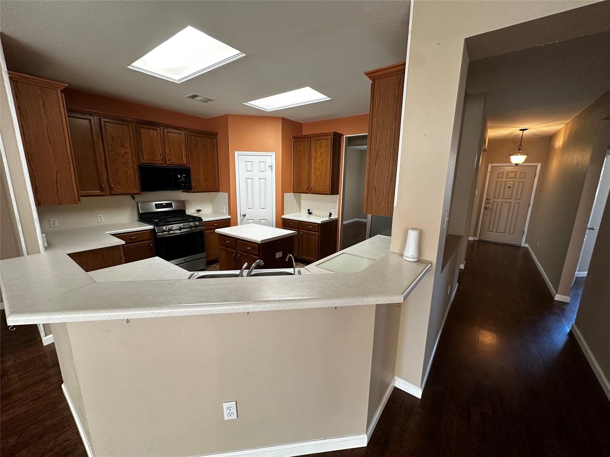 1041 Disraeli Cir, Pflugerville, TX 78660