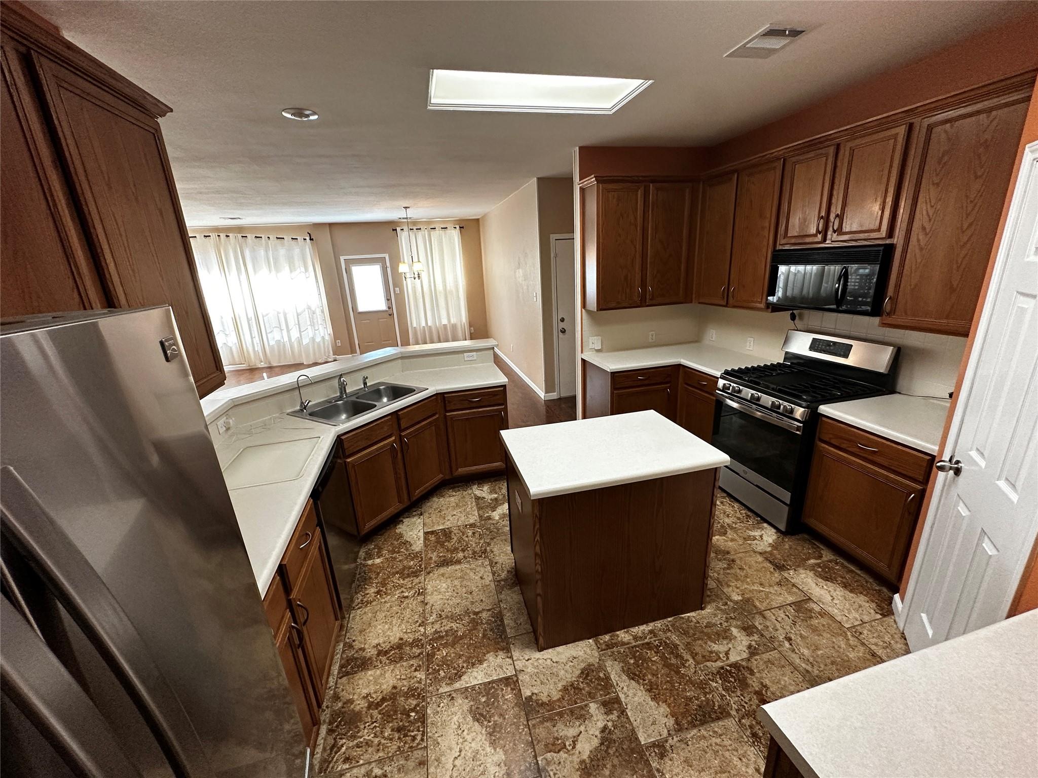 1041 Disraeli Cir, Pflugerville, TX 78660