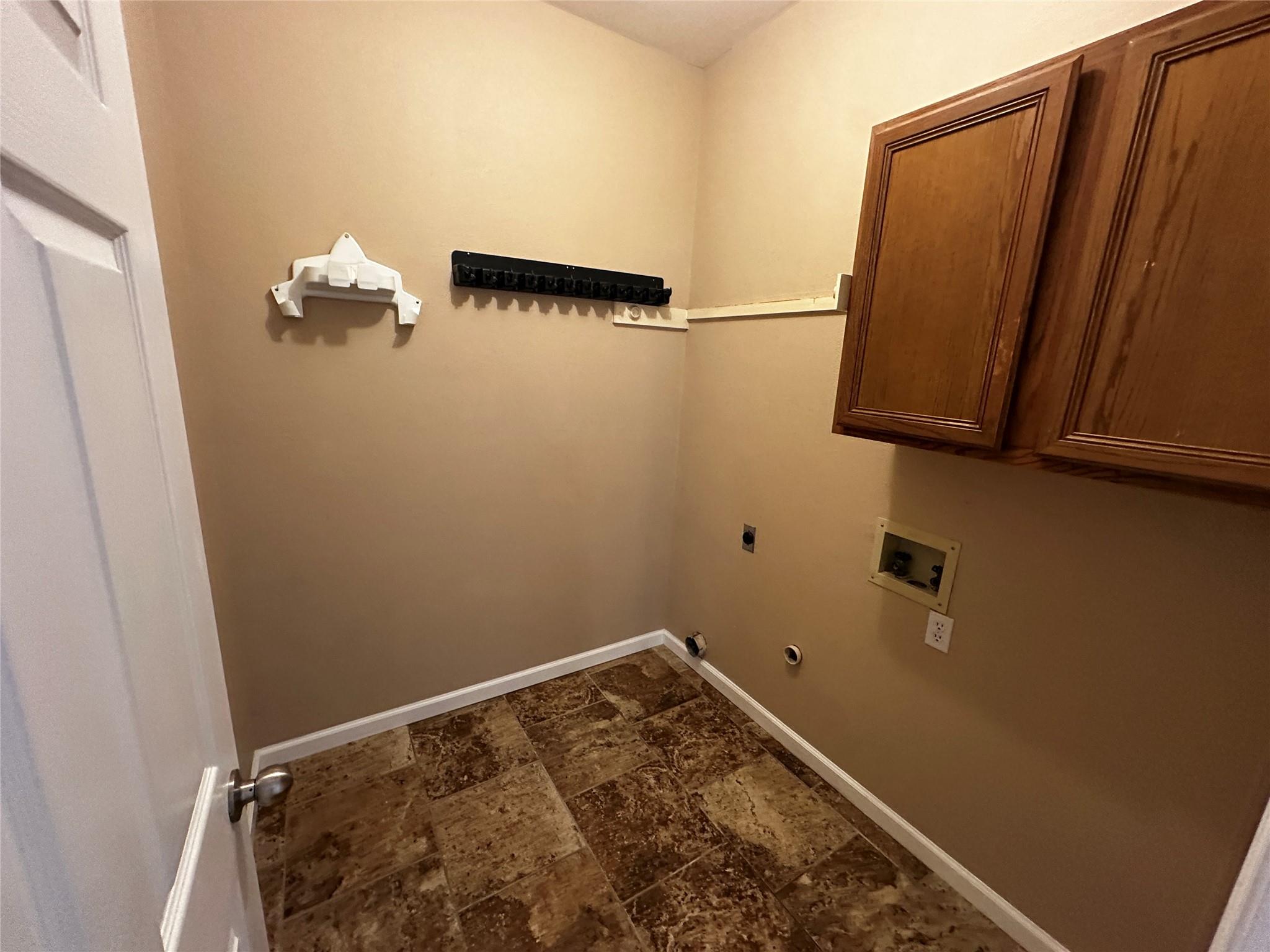 1041 Disraeli Cir, Pflugerville, TX 78660