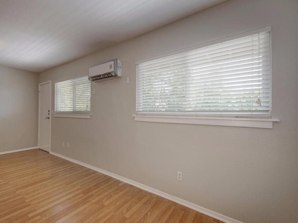 304 E 33rd St # 26, Austin, TX 78705