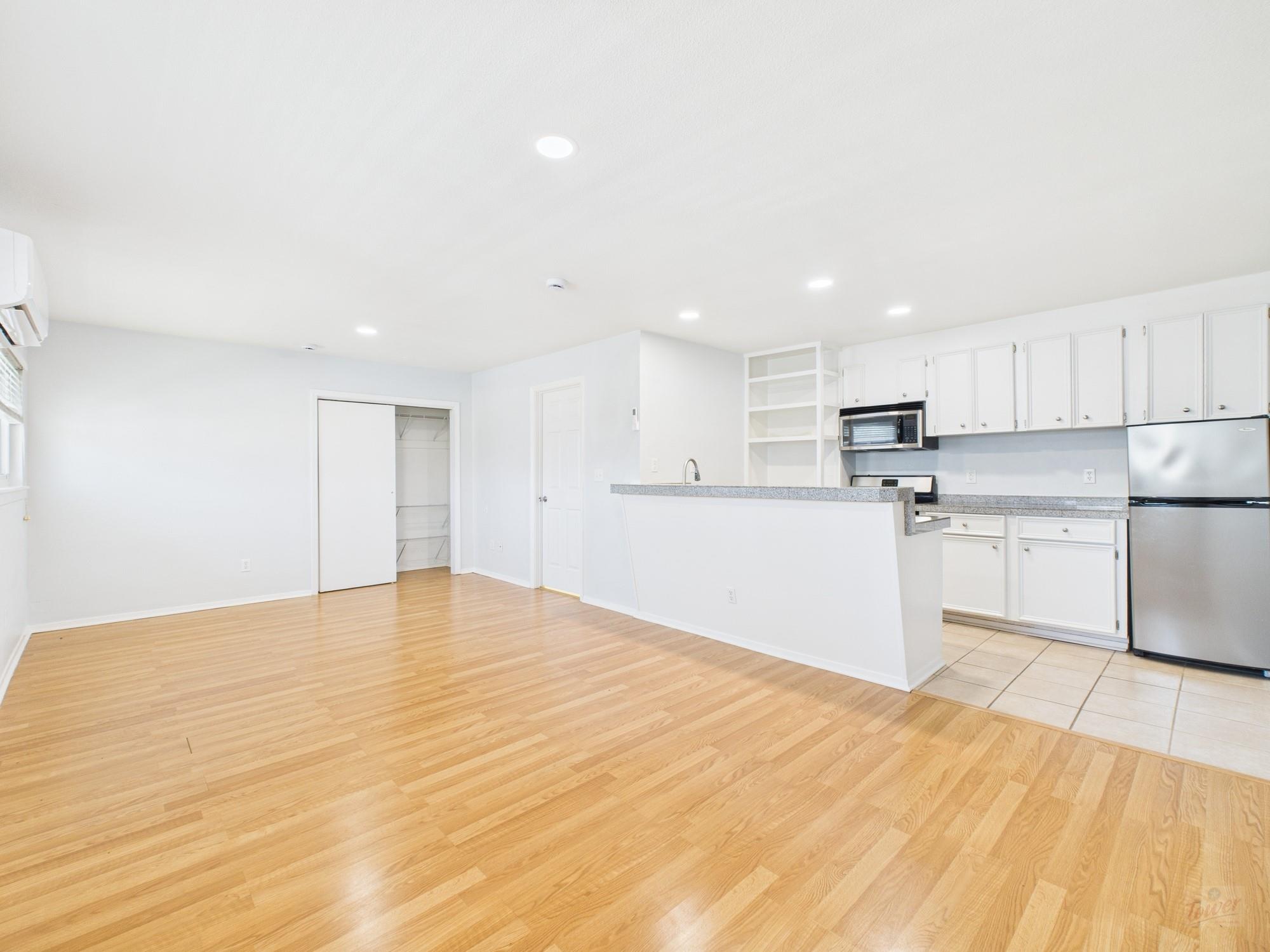 304 E 33rd St # 26, Austin, TX 78705