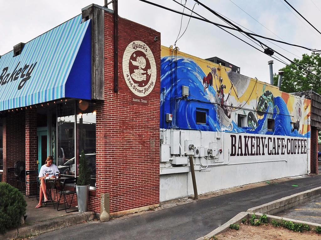 304 E 33rd St # 26, Austin, TX 78705