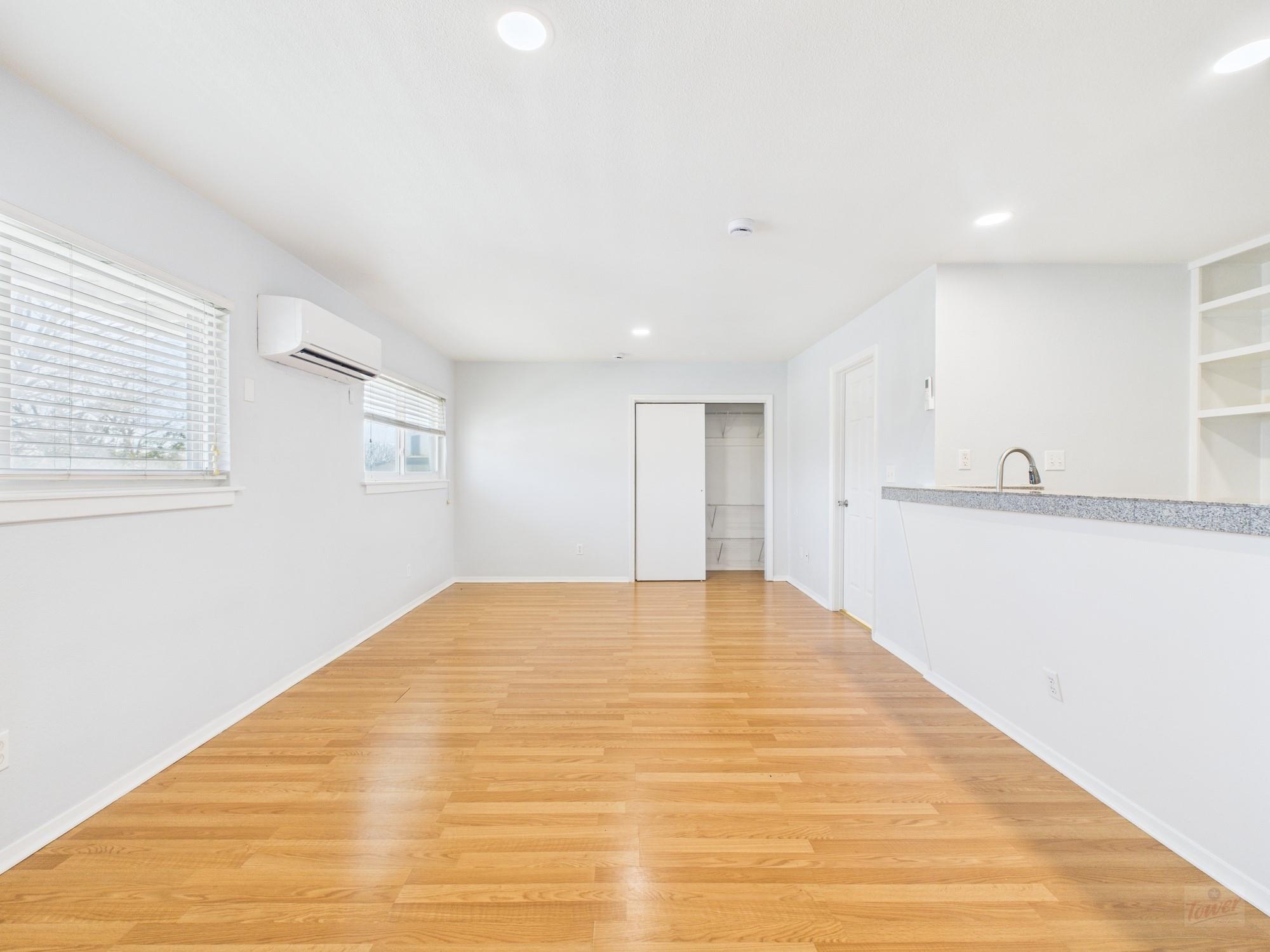 304 E 33rd St # 26, Austin, TX 78705