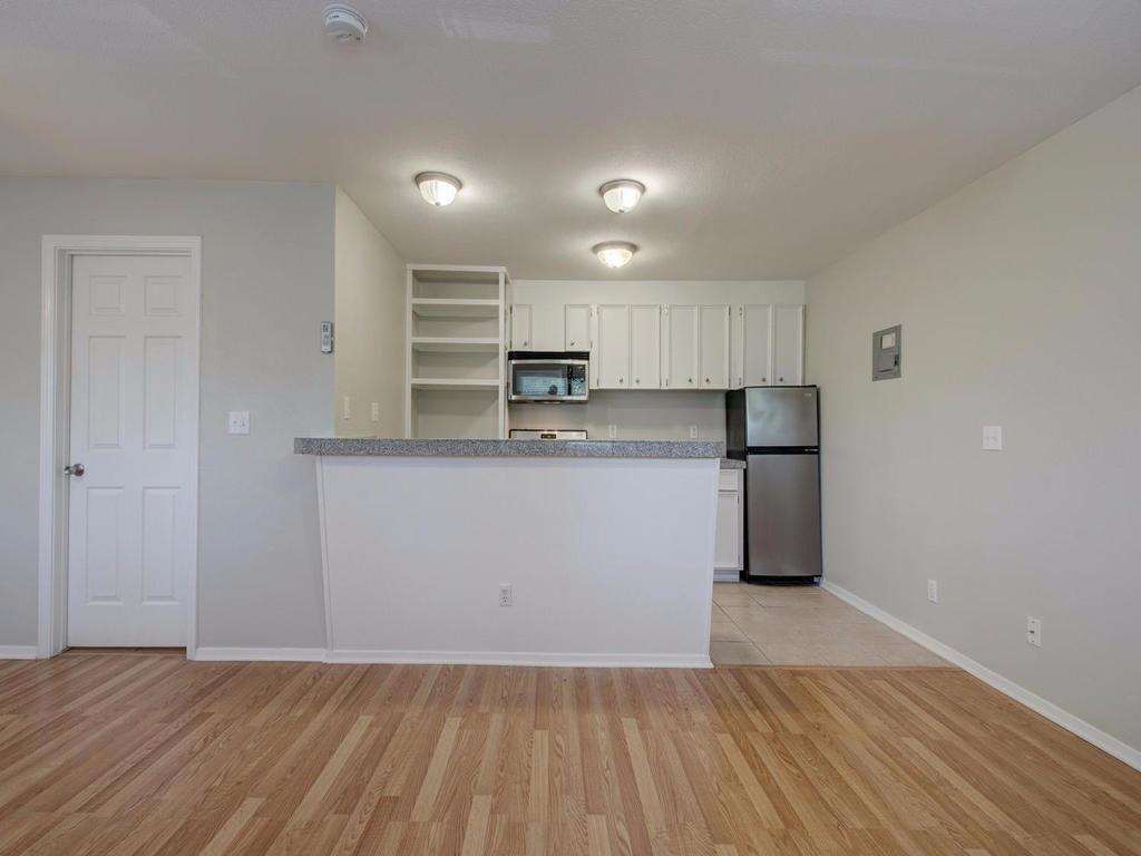 304 E 33rd St # 26, Austin, TX 78705