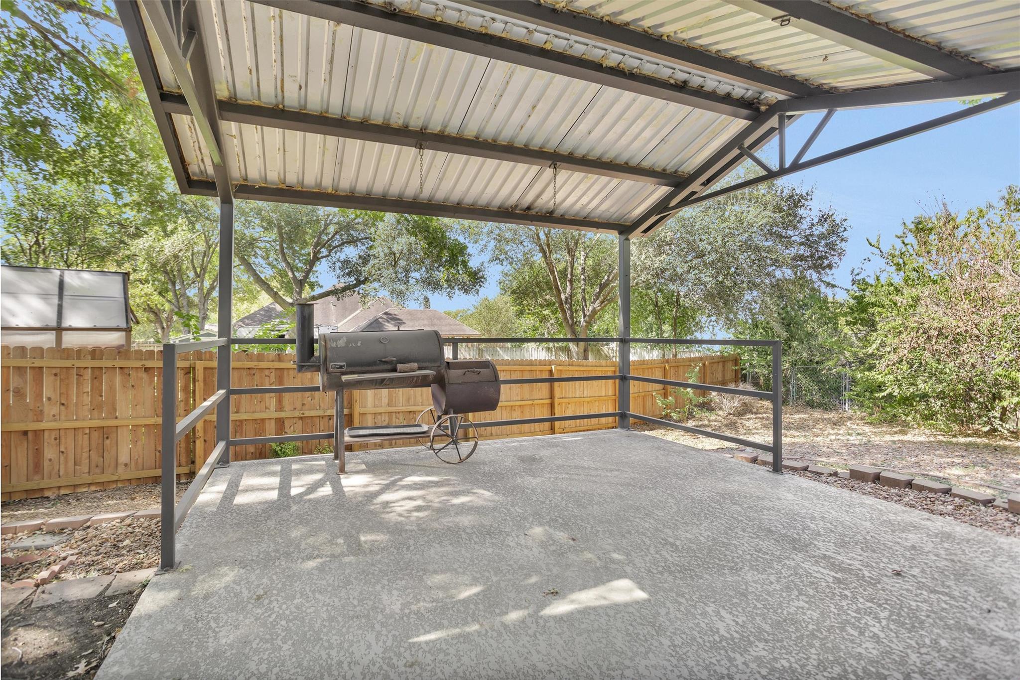 1906 Round Table, New Braunfels, TX 78130