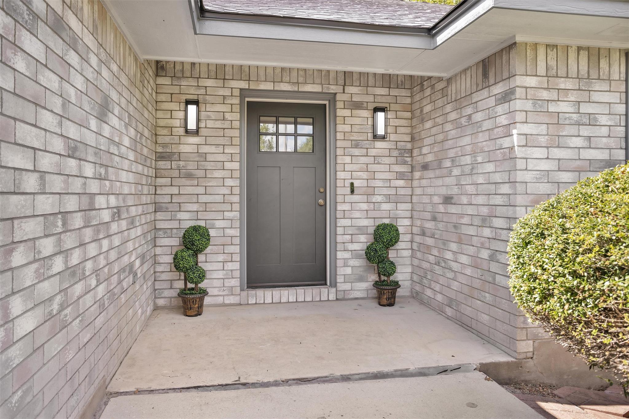 1906 Round Table, New Braunfels, TX 78130