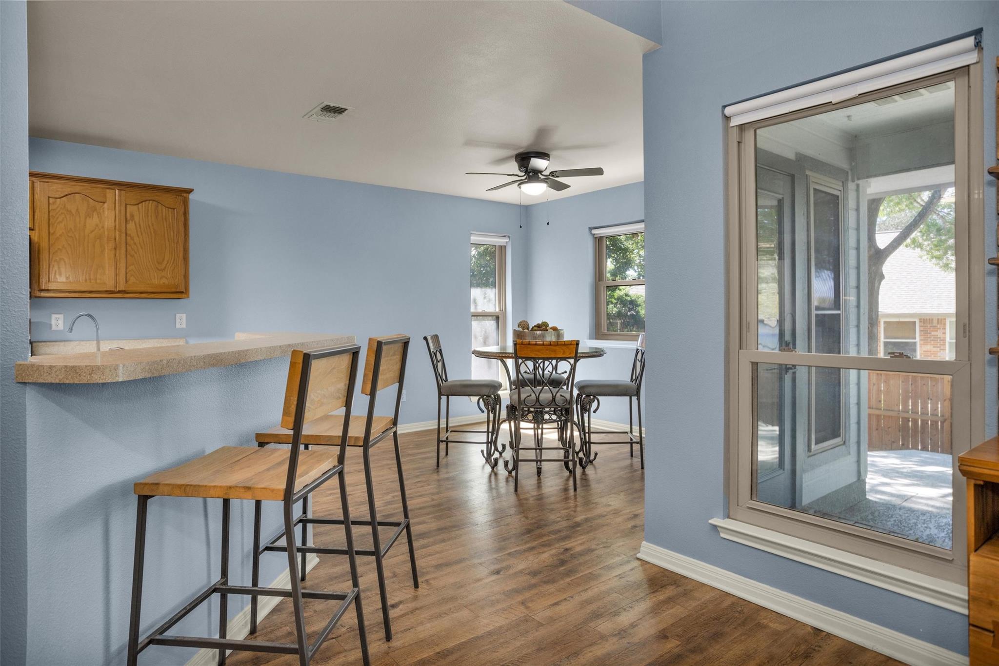 1906 Round Table, New Braunfels, TX 78130