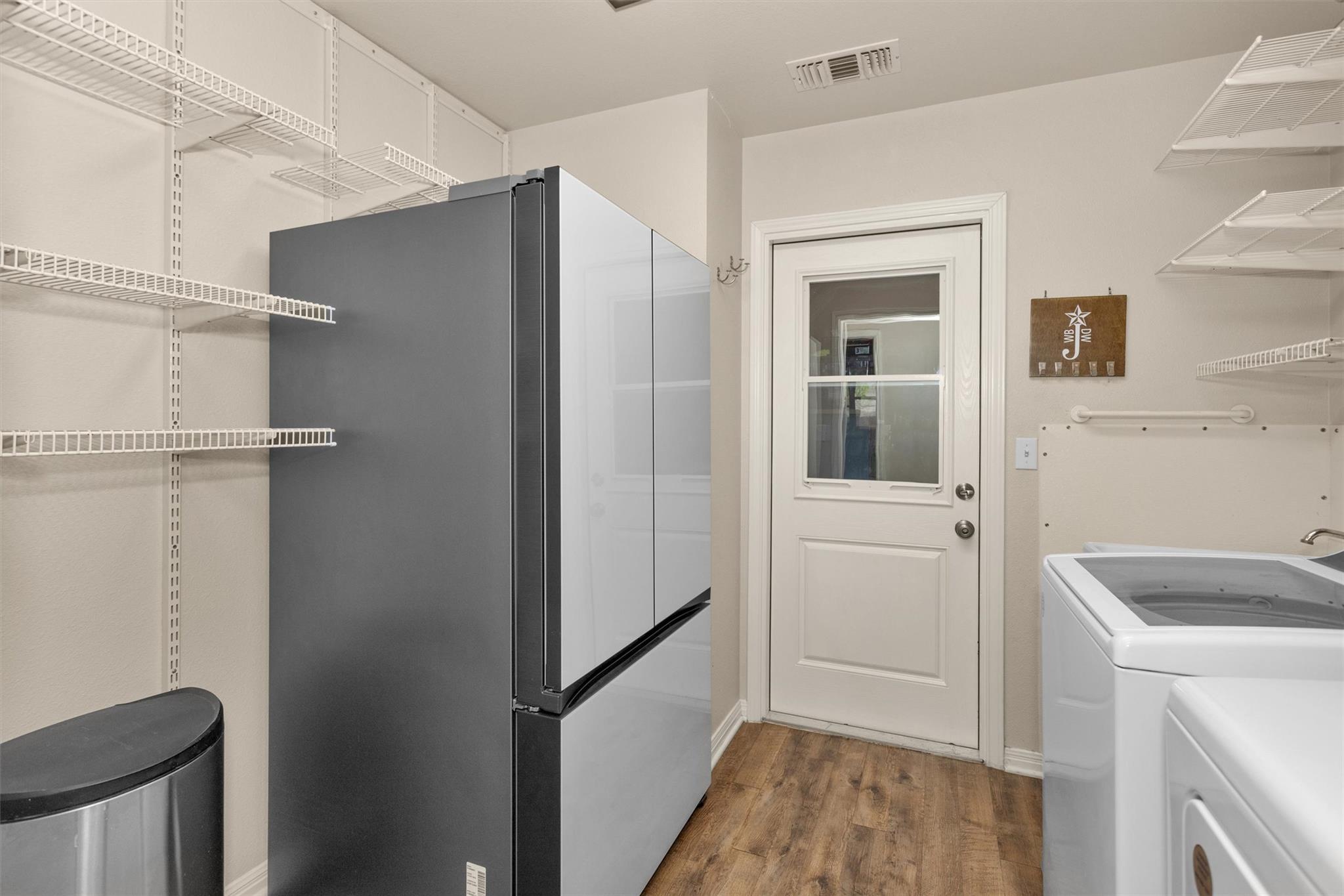 1906 Round Table, New Braunfels, TX 78130