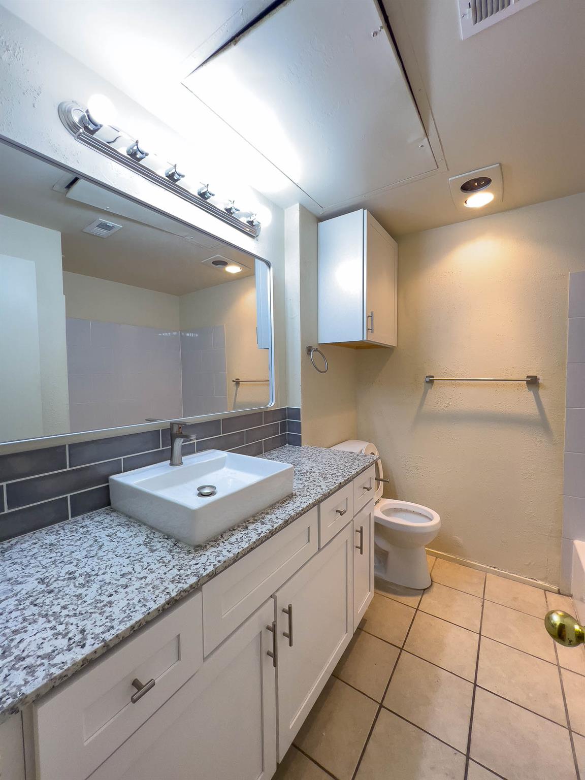 806 W 24th St # 130, Austin, TX 78705