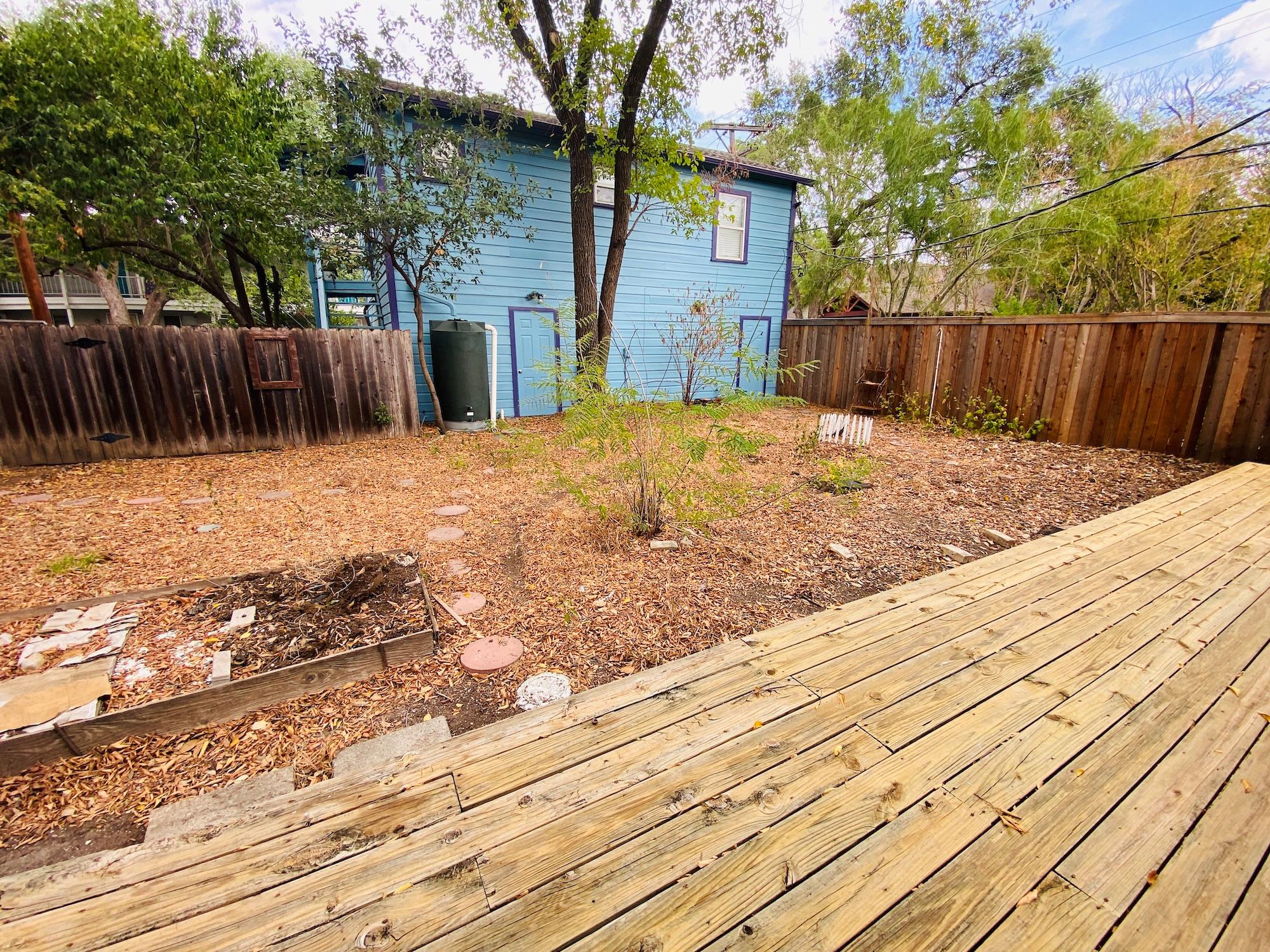 404 E 35th St E # A, Austin, TX 78705