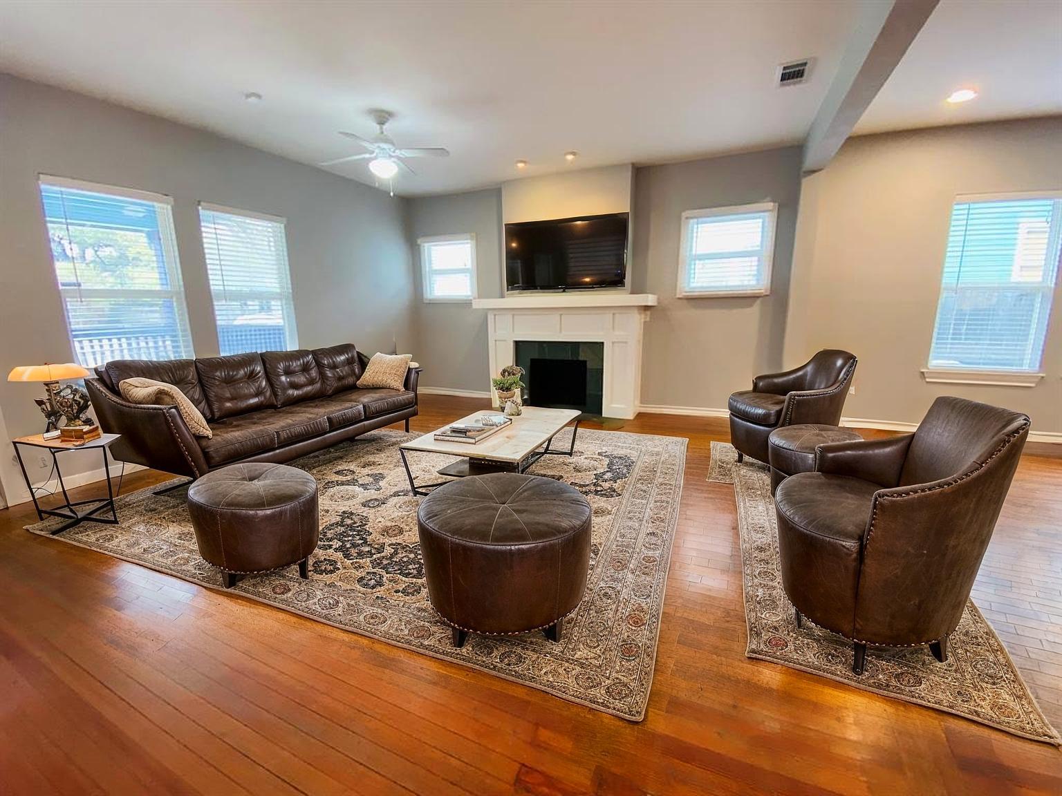 404 E 35th St E # A, Austin, TX 78705