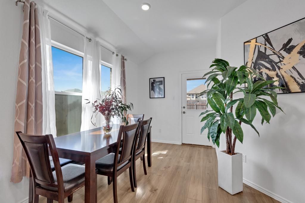 234 Canley Loop, Hutto, TX 78634