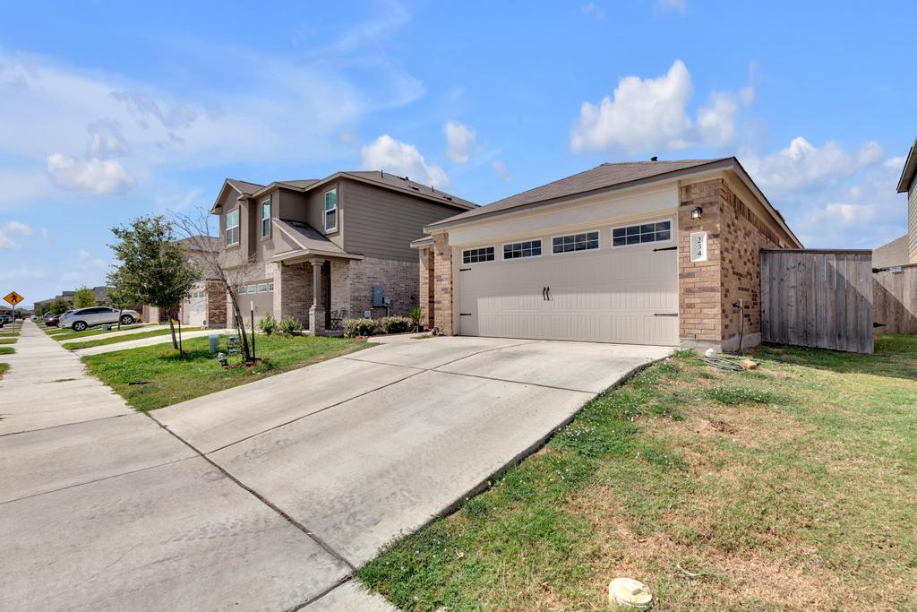 234 Canley Loop, Hutto, TX 78634