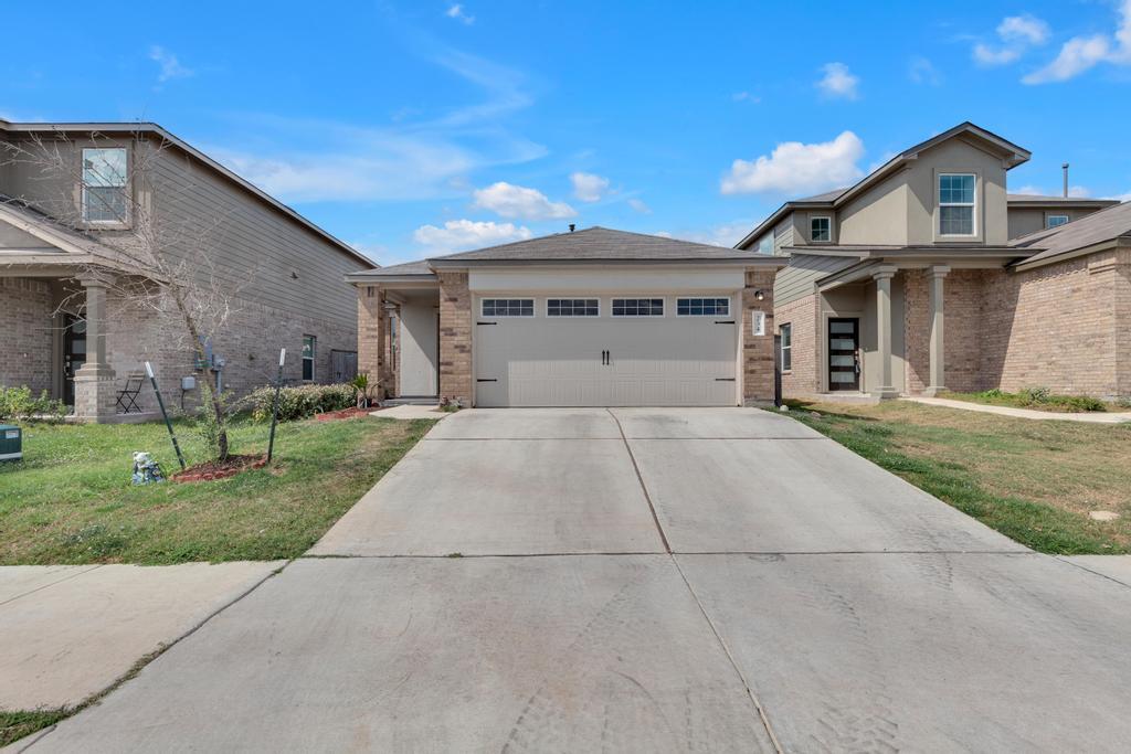 234 Canley Loop, Hutto, TX 78634
