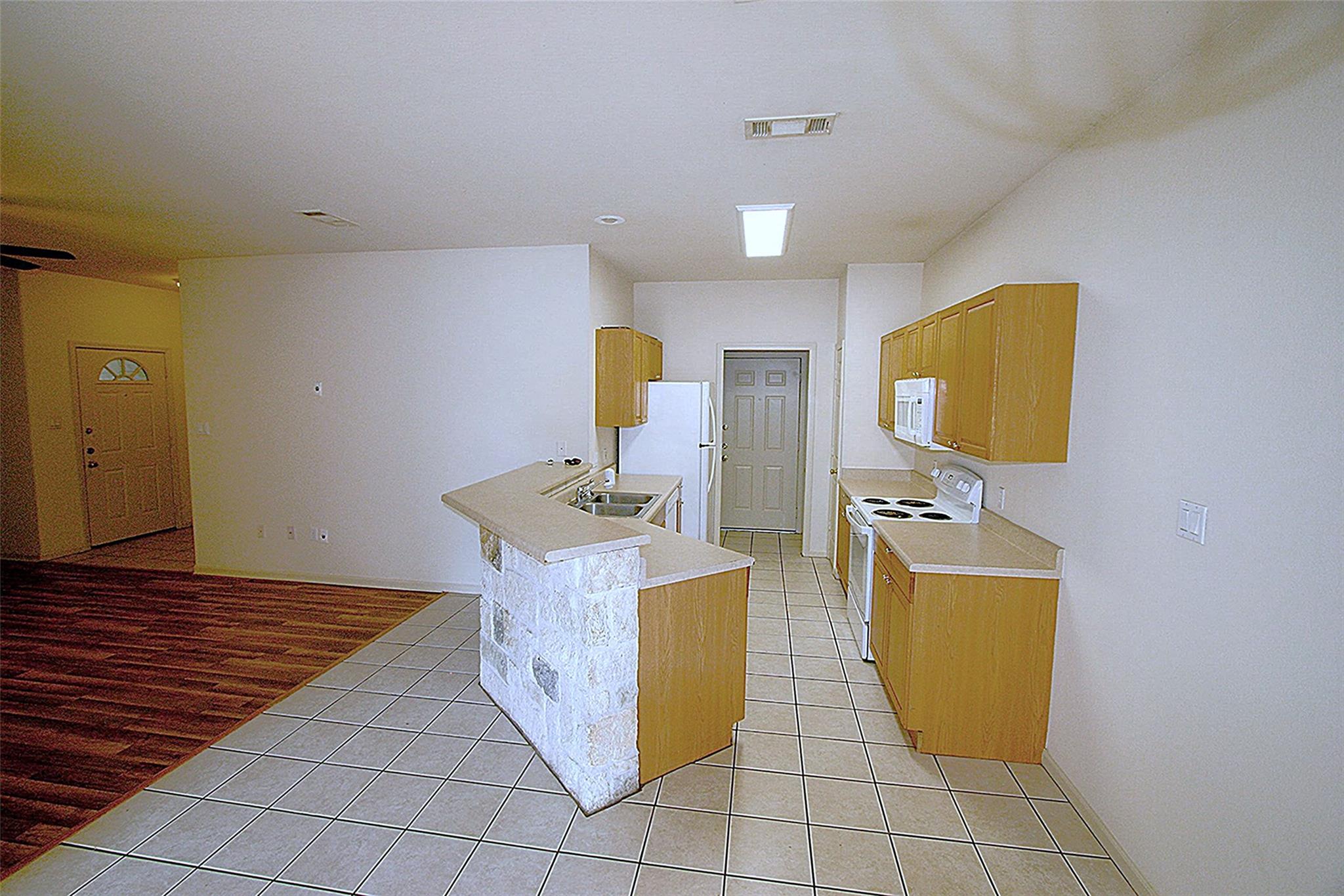 21505-B Patton Ave, Lago Vista, TX 78645