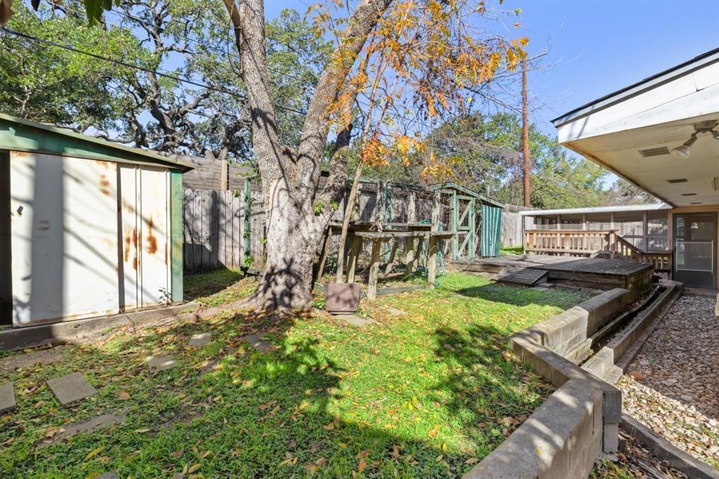601 Sandringham Cir, Austin, TX 78704