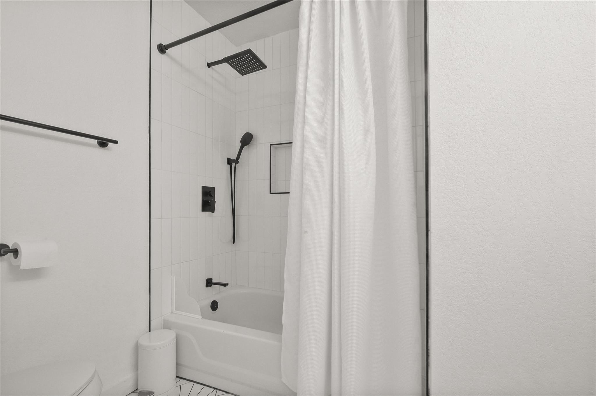 8407 Copano Dr, Austin, TX 78749