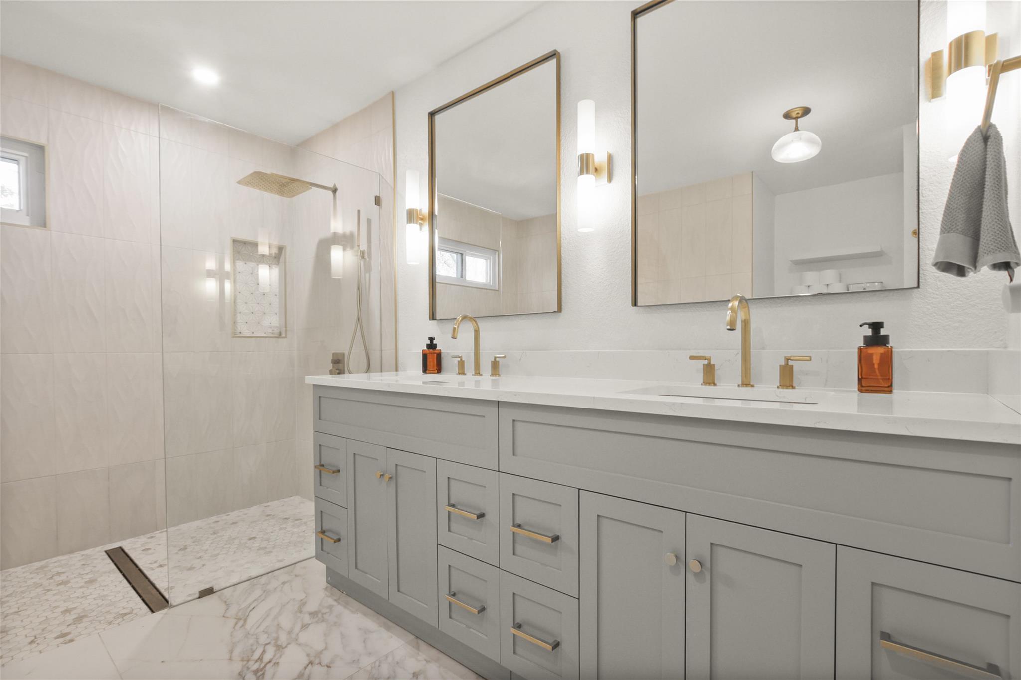 8407 Copano Dr, Austin, TX 78749